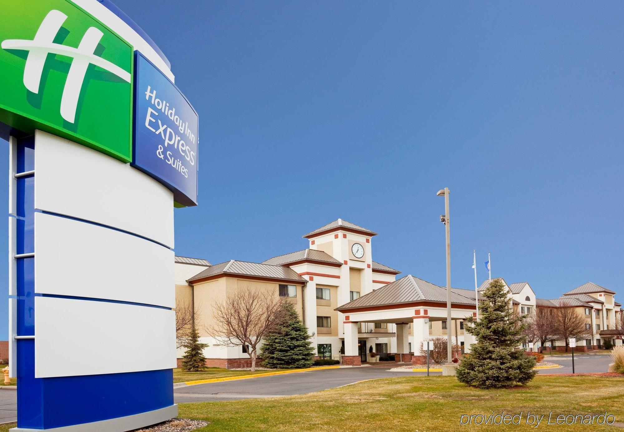 Holiday Inn Express Hotel & Suites Minneapolis-Golden Valley By Ihg St. Louis Park Esterno foto