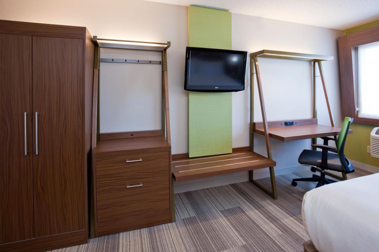 Holiday Inn Express Hotel & Suites Minneapolis-Golden Valley By Ihg St. Louis Park Esterno foto
